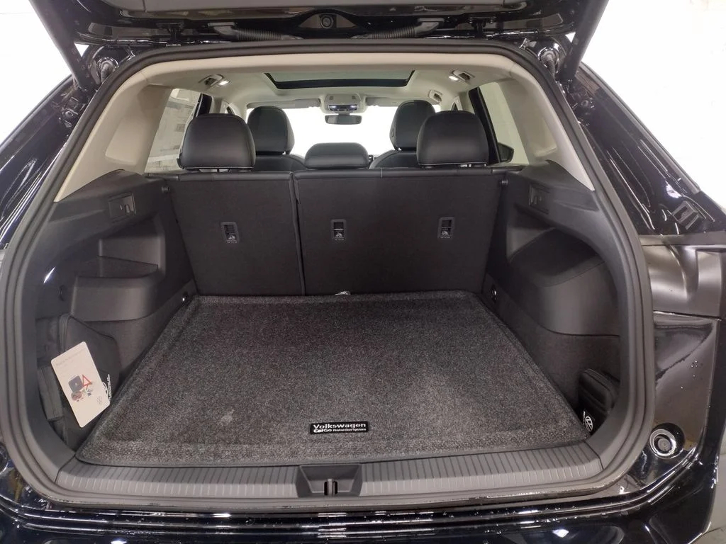 New 2026 Black Volkswagen SE image 16