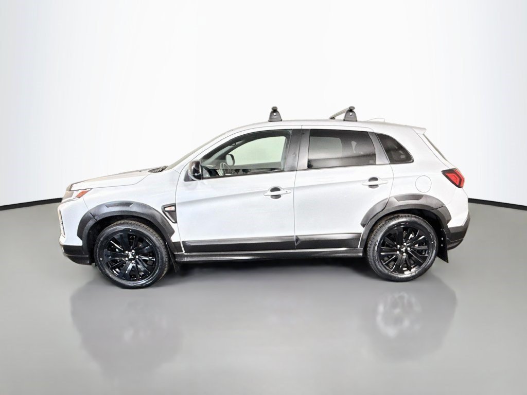 Used 2024 White Diamond Mitsubishi 2.0 Trail Edition image 4