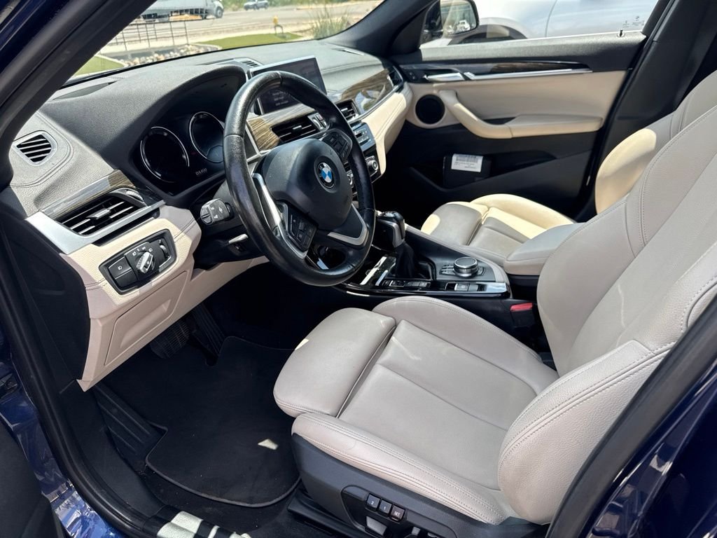 Used 2018 Blue Metallic BMW xDrive28i image 7