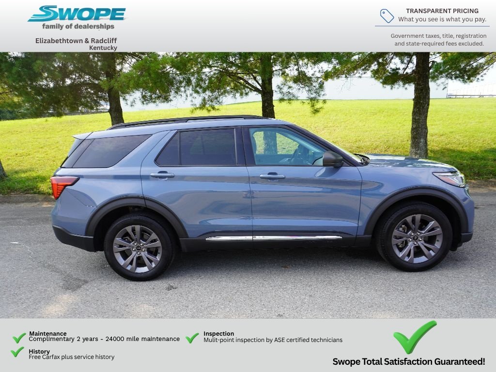 Used 2025 Vapor Blue Metallic Ford Active image 2