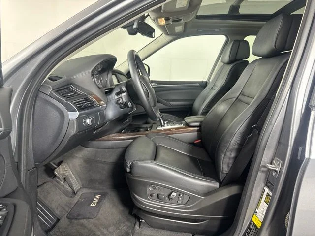 Used 2011 Space Gray Metallic BMW xDrive35i image 11