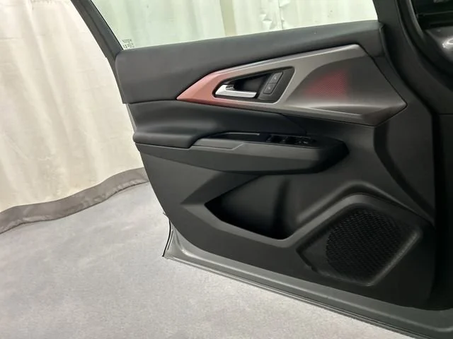 2026 Chevrolet Equinox EV RS - Photo 18