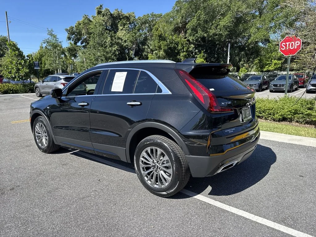 Used 2024 Stellar Black Metallic Cadillac Premium Luxury image 12