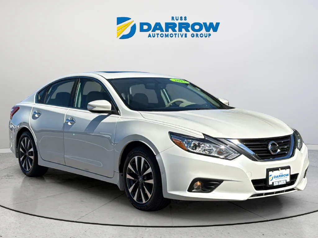 Used 2017 White Nissan 2.5 SV image 7
