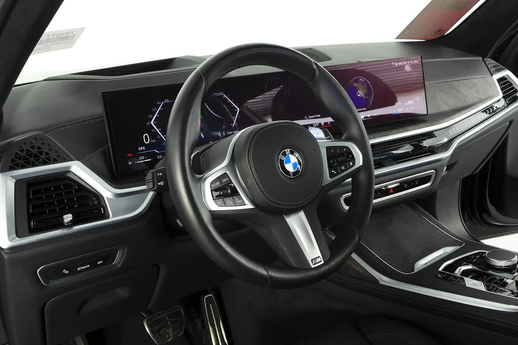 Used 2024 Black BMW xDrive40i image 32