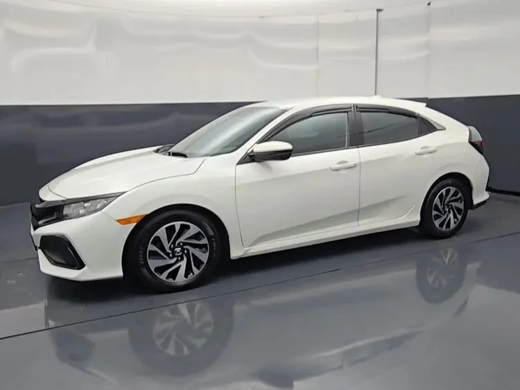 Used 2019  Honda LX Hatchback 4D image 3