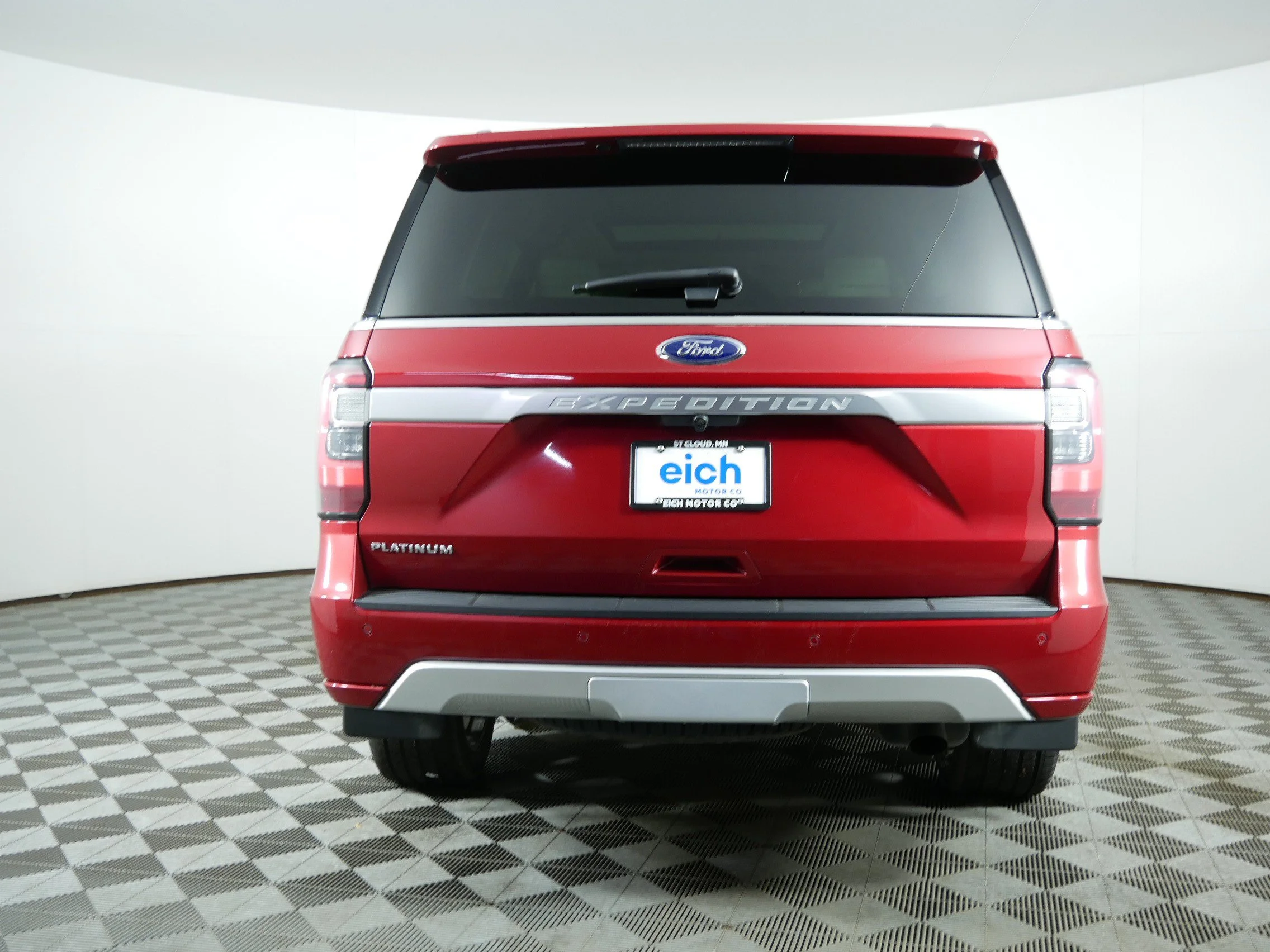 Used 2020 Rapid Red Metallic Tinted Clearcoat Ford Platinum image 6