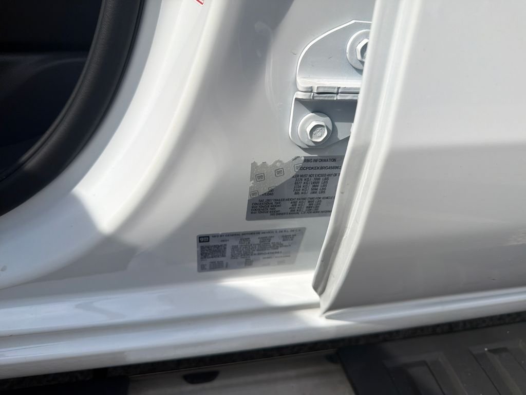 Used 2024 White Chevrolet LT image 23