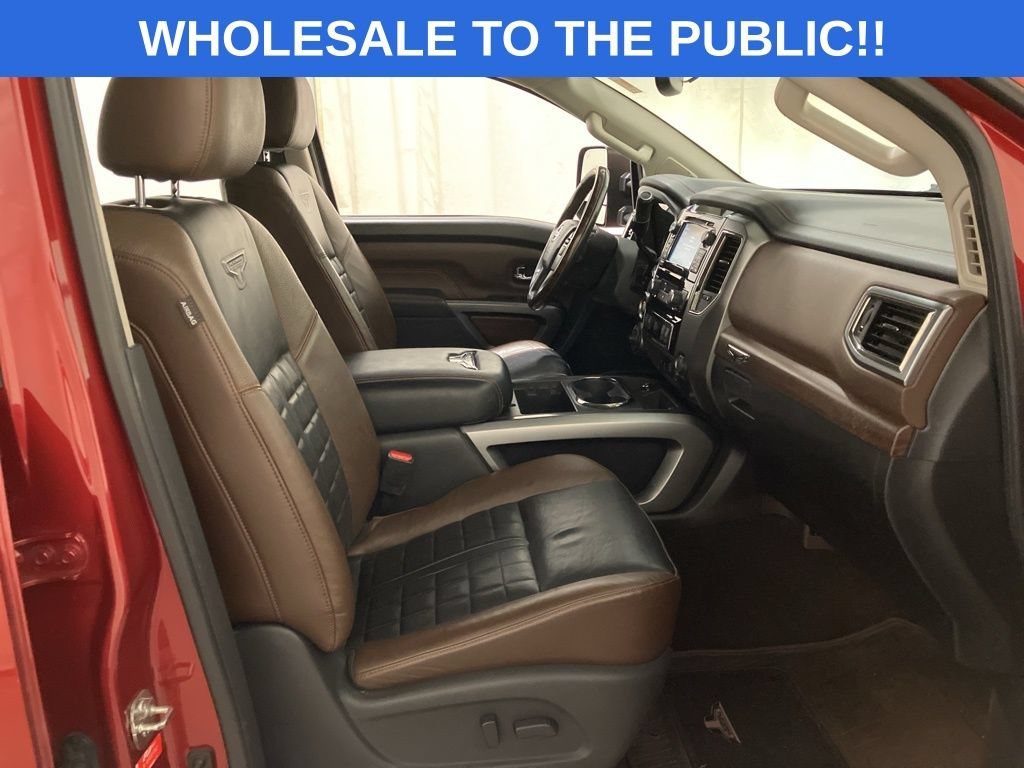 Used 2018 Cayenne Red Nissan Platinum Reserve image 17
