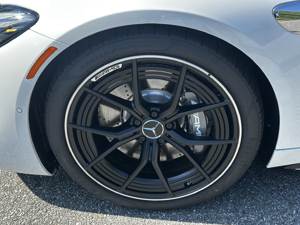 New 2026 MANUFAKTUR Moonlight White Metallic Mercedes-Benz AMG® GT 43 image 45