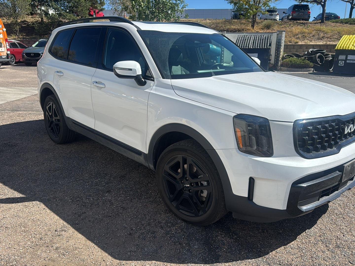 Used 2024 Glacial White Pearl Kia EX X-Line image 3