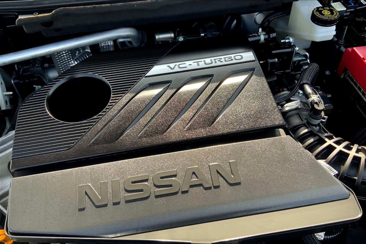 Used 2022 Pearl White Tricoat Nissan Platinum image 30