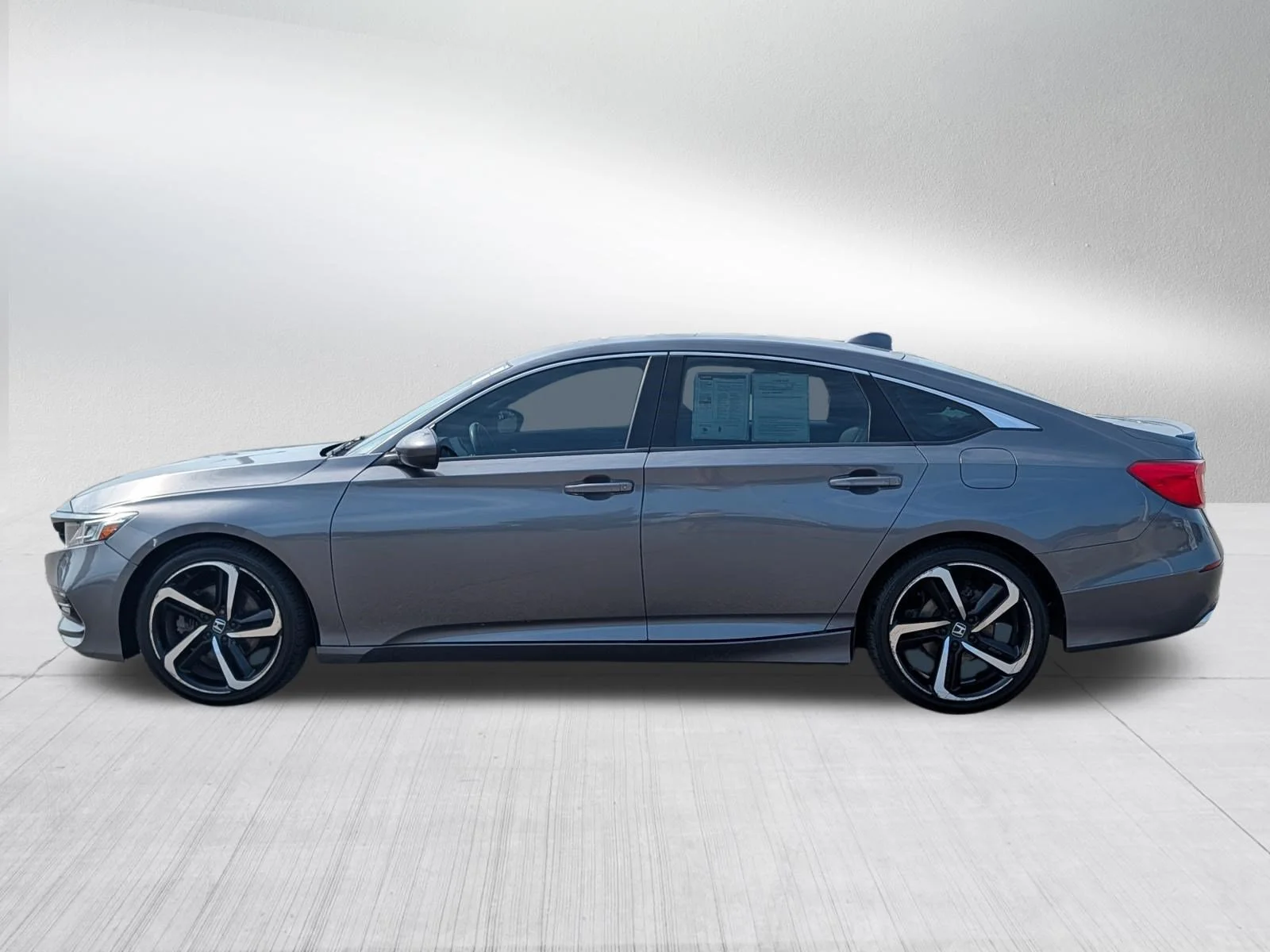 Used 2018 Modern Steel Metallic Honda Sport 1.5T image 4