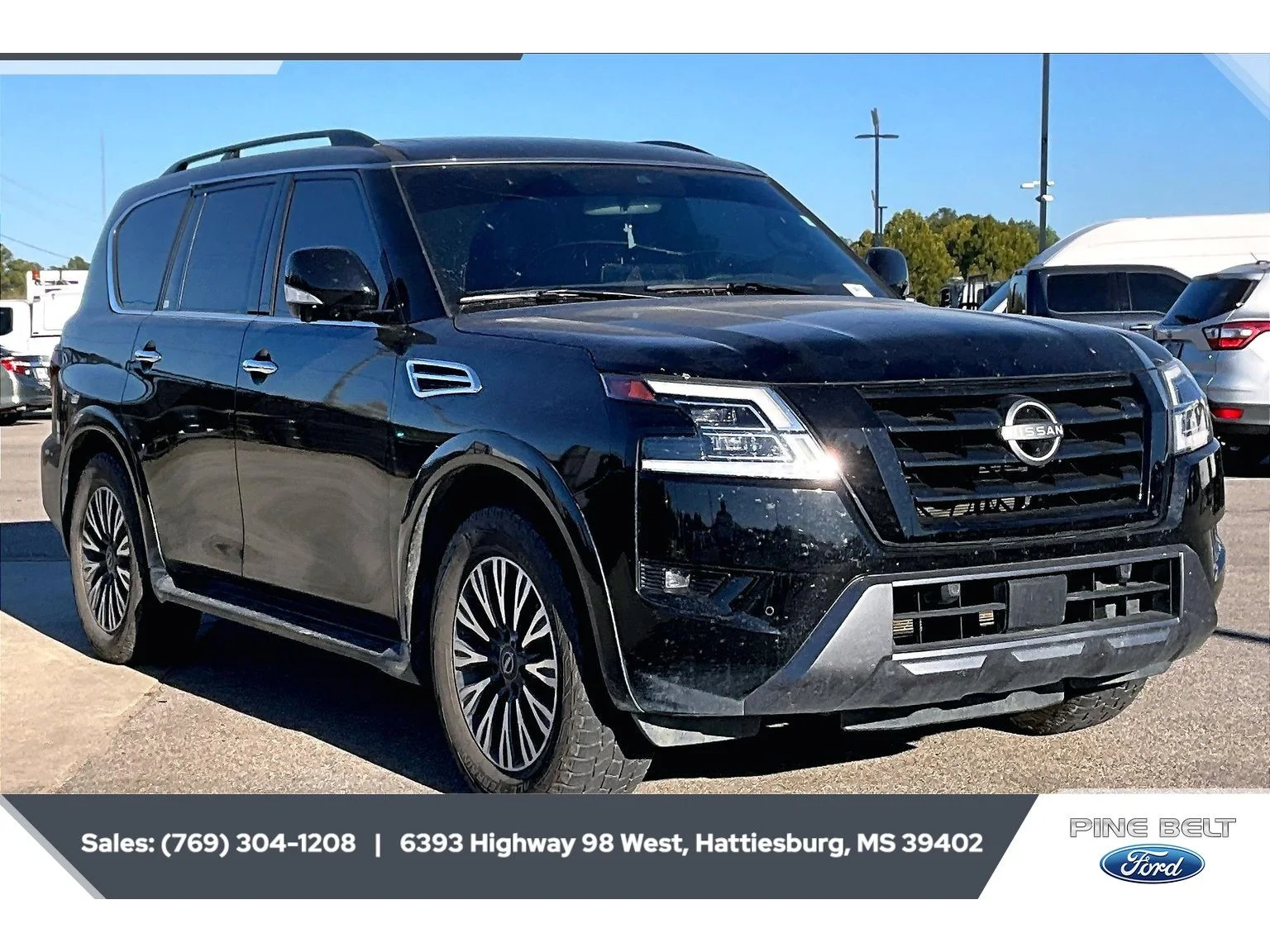 Used 2023 Super Black Nissan SL image 2
