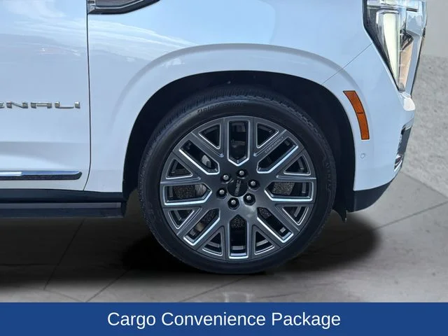 Used 2025 White GMC Denali Ultimate image 30