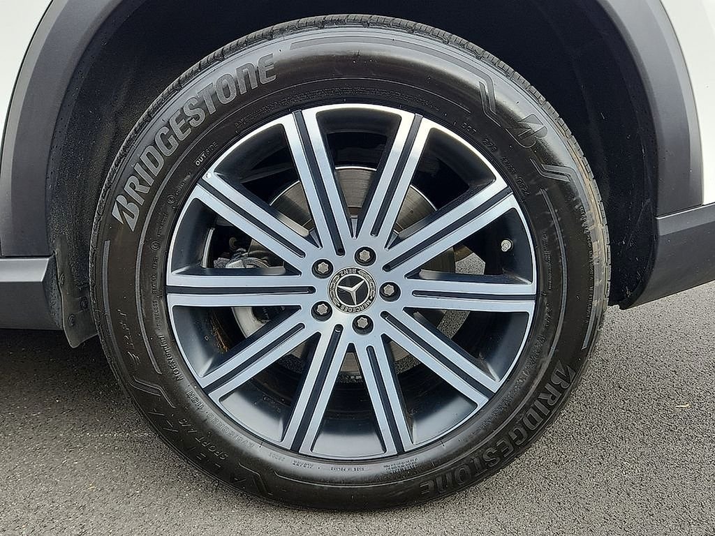 Certified Used 2025 Polar White Mercedes-Benz GLE 450e image 8