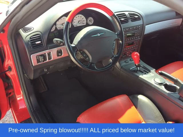 Used 2003 Red Ford  image 32