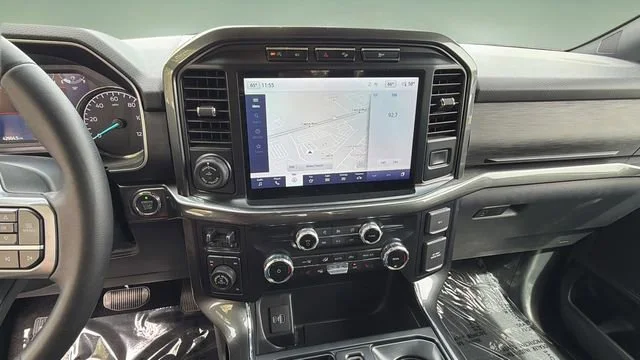 Used 2023 Gray Ford XLT image 26