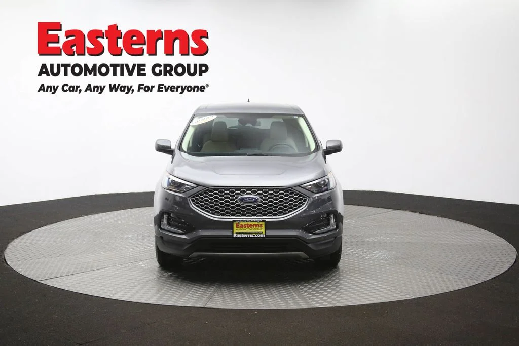 Used 2023 Gray Ford SEL image 52