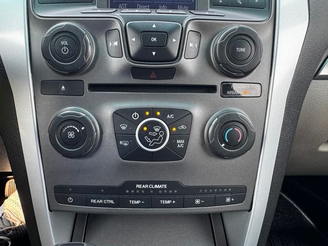 Used 2015 Silver Ford Base image 24