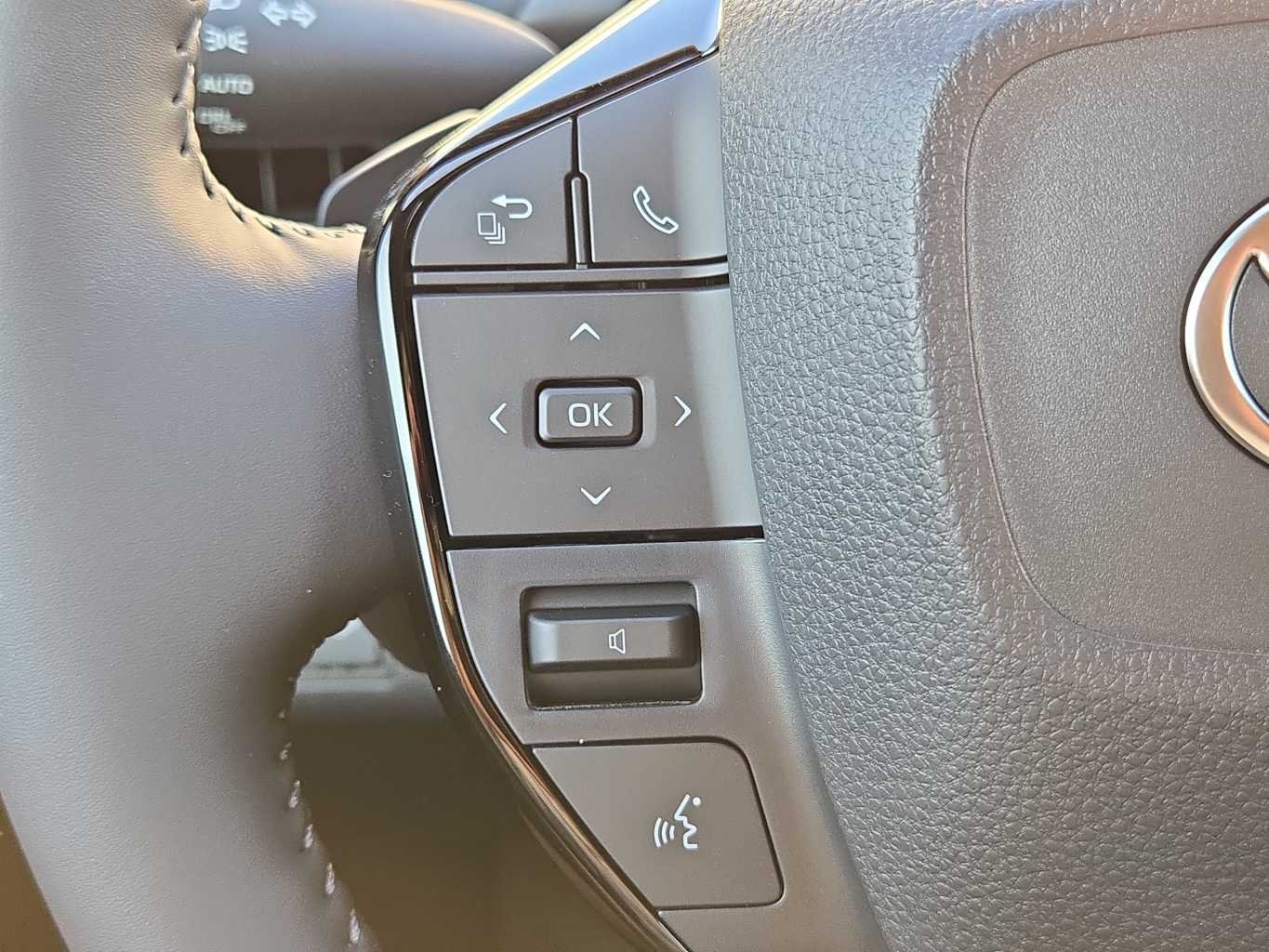 New 2026 Wind Chill Pearl Toyota XSE image 22