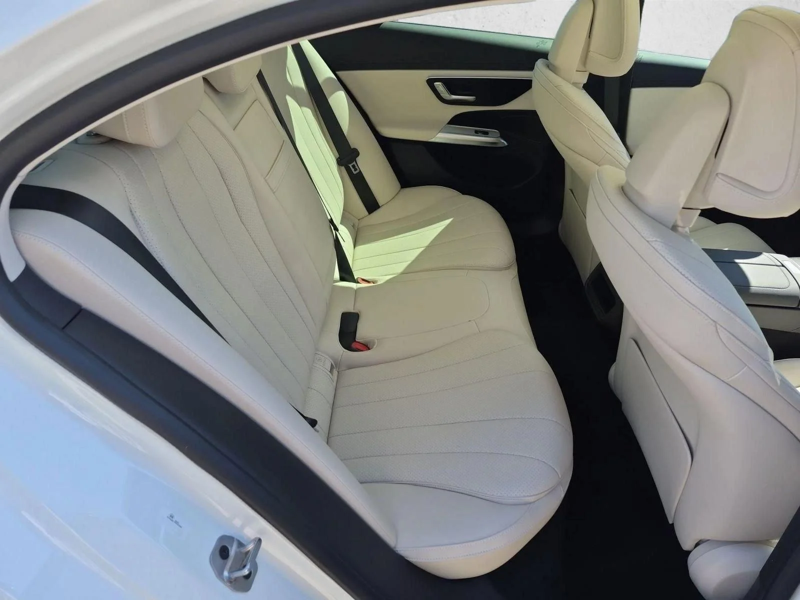 Used 2026 Polar White Mercedes-Benz E 350 image 21