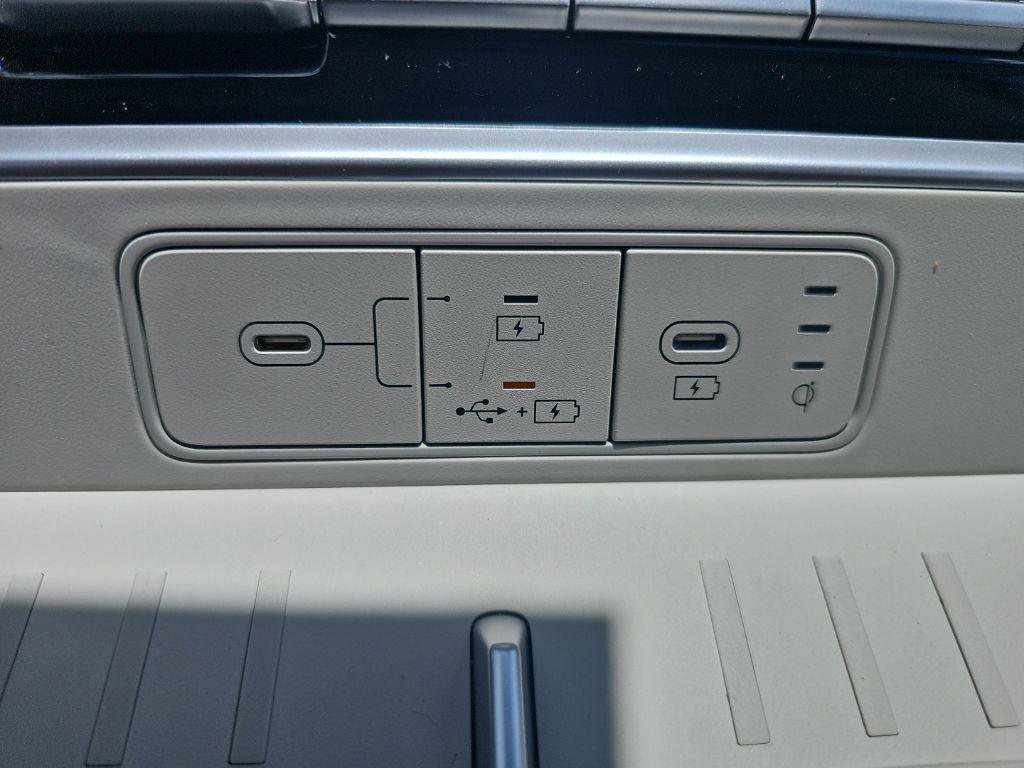 New 2026 White Hyundai SEL image 20