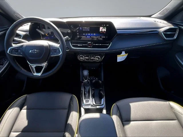 New 2026 Mosaic Black Metallic Chevrolet ACTIV image 5