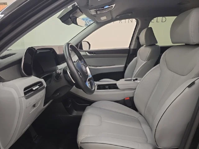 Used 2025 Abyss Black Pearl Hyundai SEL image 20