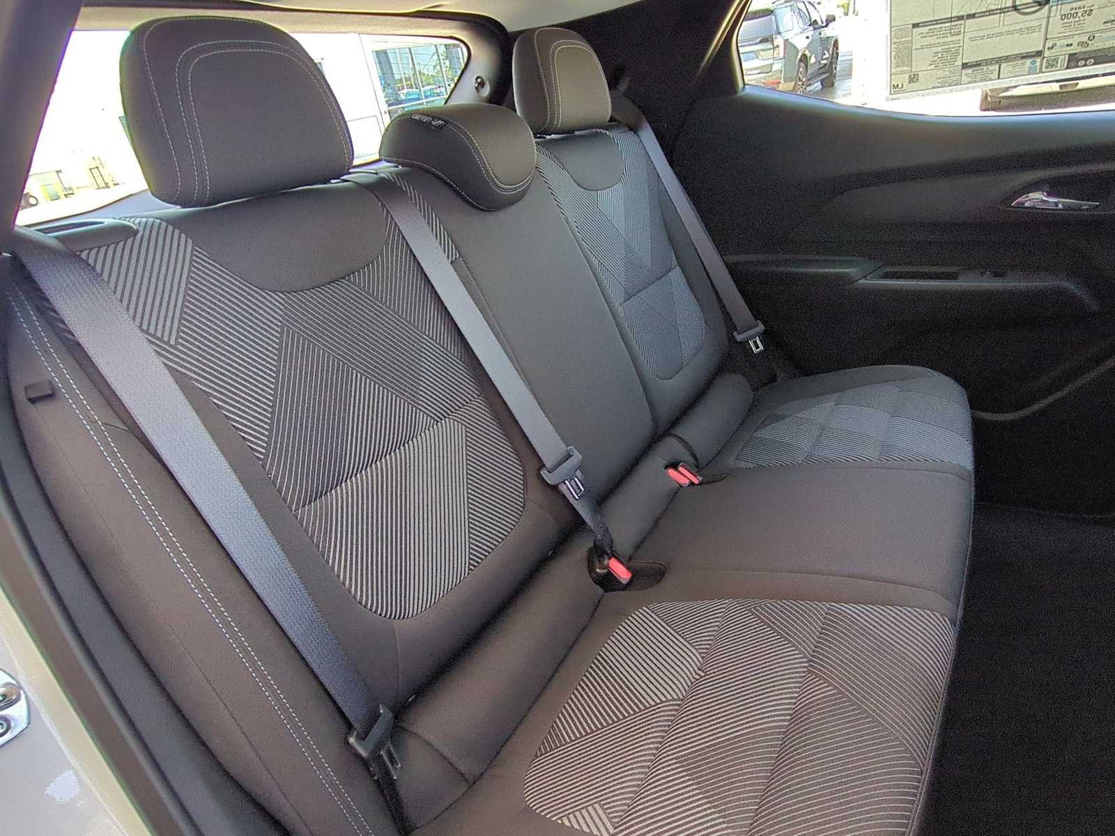 New 2027 Summit White Chevrolet LT image 26