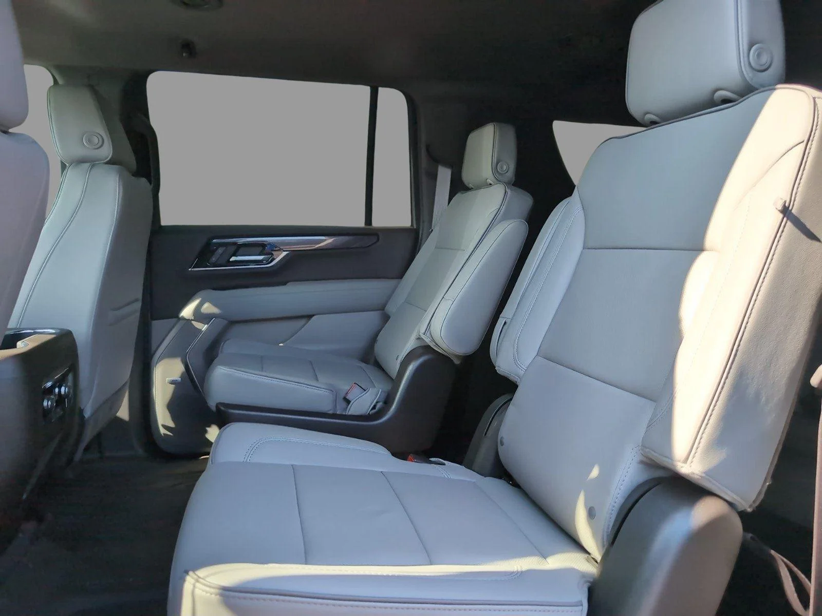 New 2026 Summit White GMC Elevation image 38