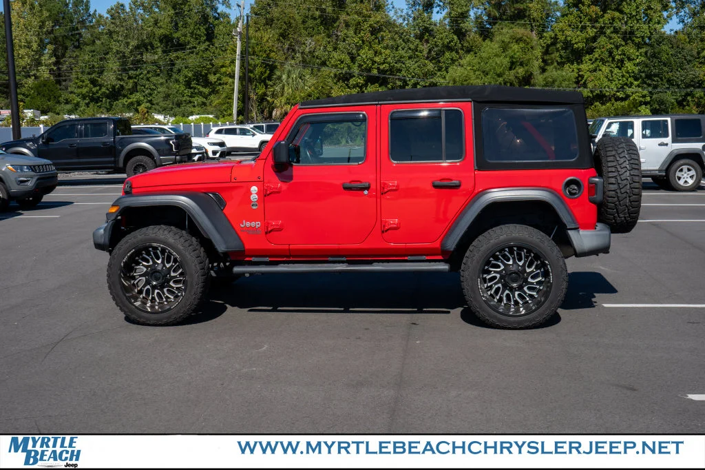 Used 2020 Red Clearcoat Jeep Unlimited Sport S image 3
