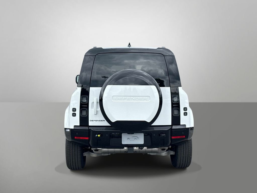 New 2026 Fuji White Land Rover X-Dynamic SE image 27