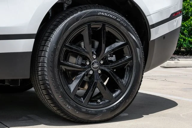 New 2026 White Land Rover S image 66