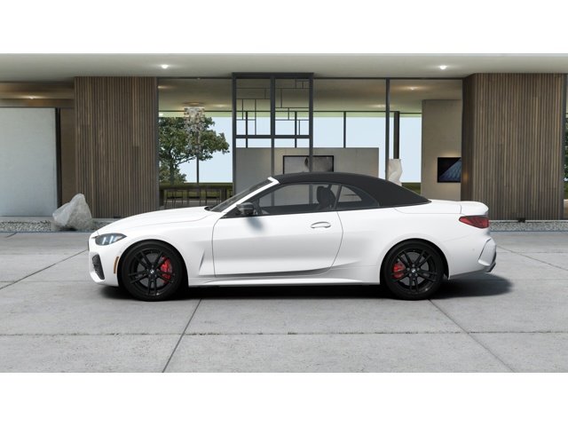 New 2027 Mineral White Metallic BMW M440i xDrive image 4
