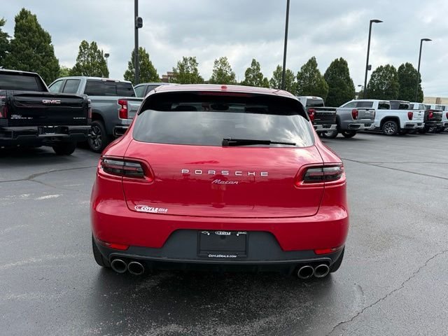 Used 2018 Red Porsche Base image 5