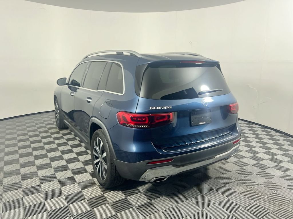 Used 2023 Blue Mercedes-Benz GLB 250 image 5