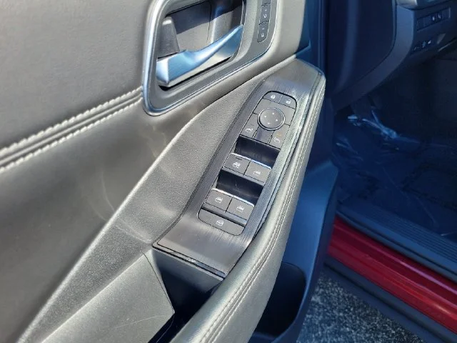 Used 2025 Red Nissan Platinum image 17