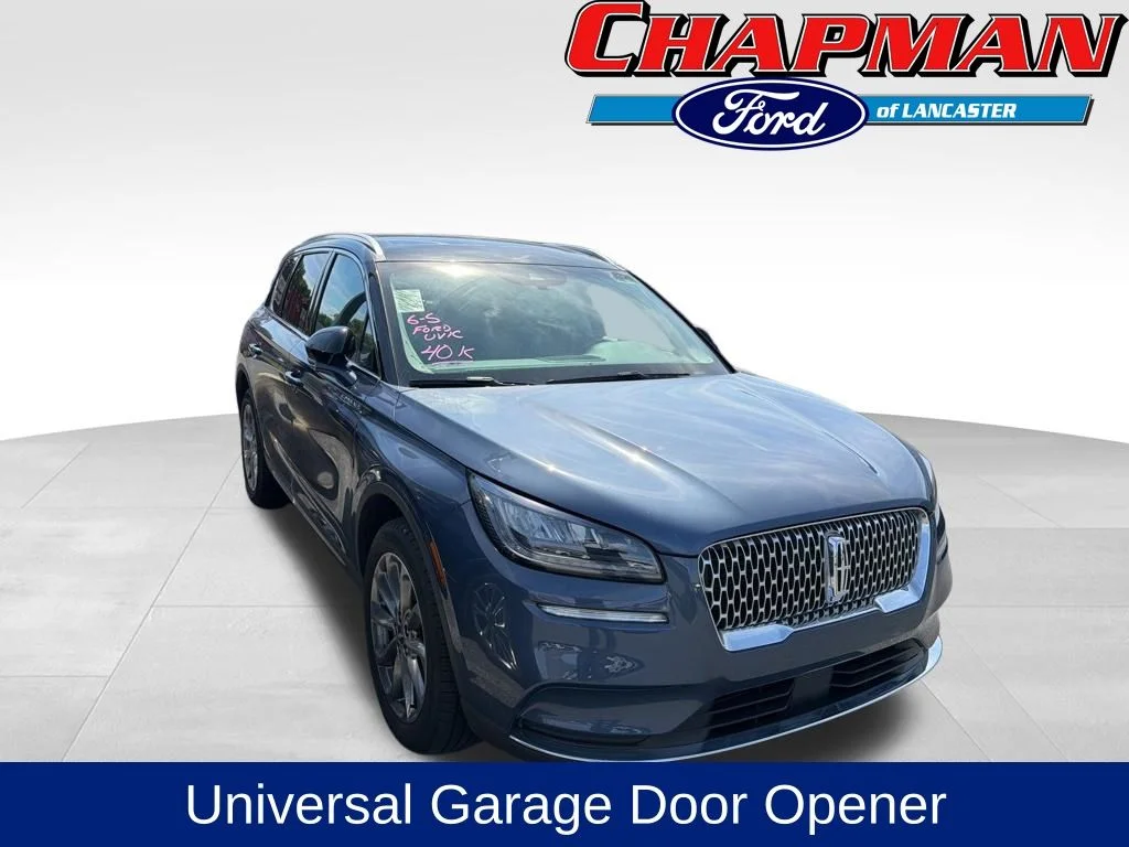 Used 2022 Blue Metallic Lincoln Standard image 3