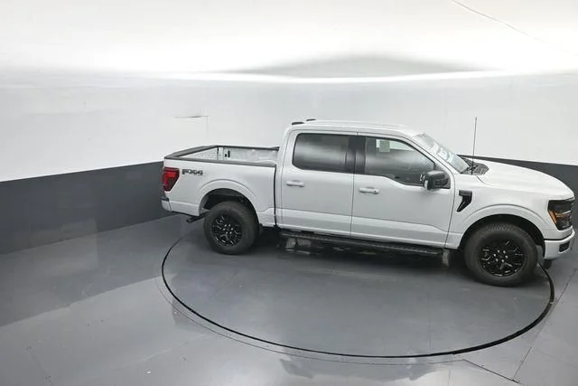 New 2026 White Ford XLT image 25