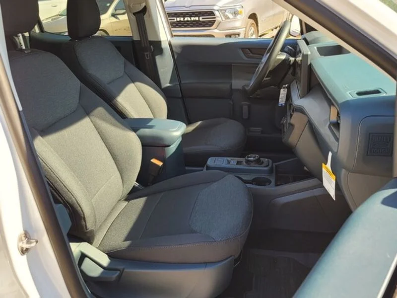 2025 Ford Maverick XL - Photo 13
