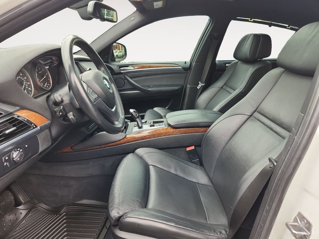 Used 2014 White BMW xDrive35i image 11