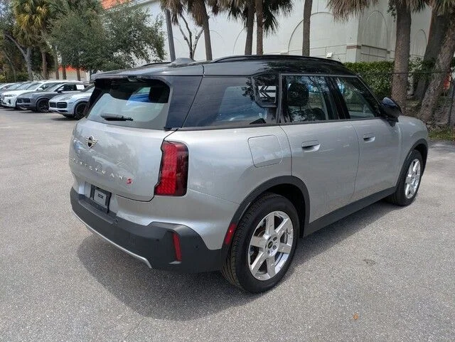 Used 2025 Silver MINI Cooper S ALL4 image 5