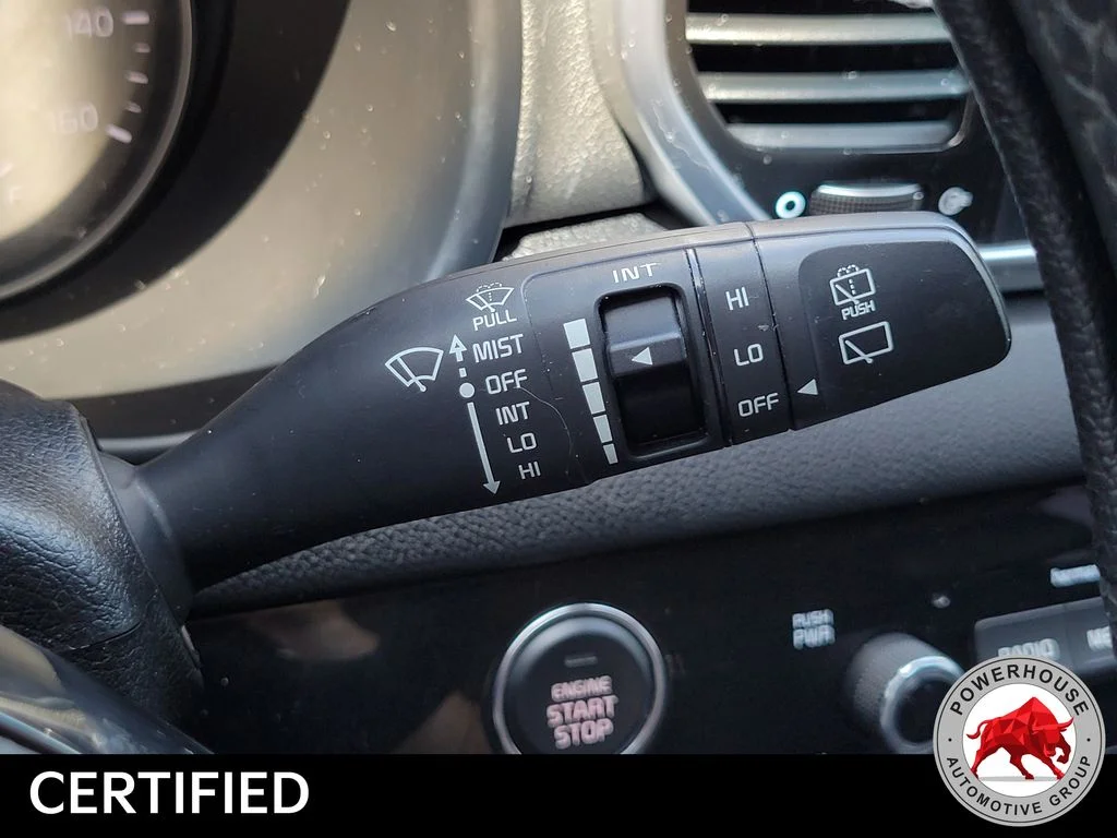 Used 2021 White Kia EX image 35