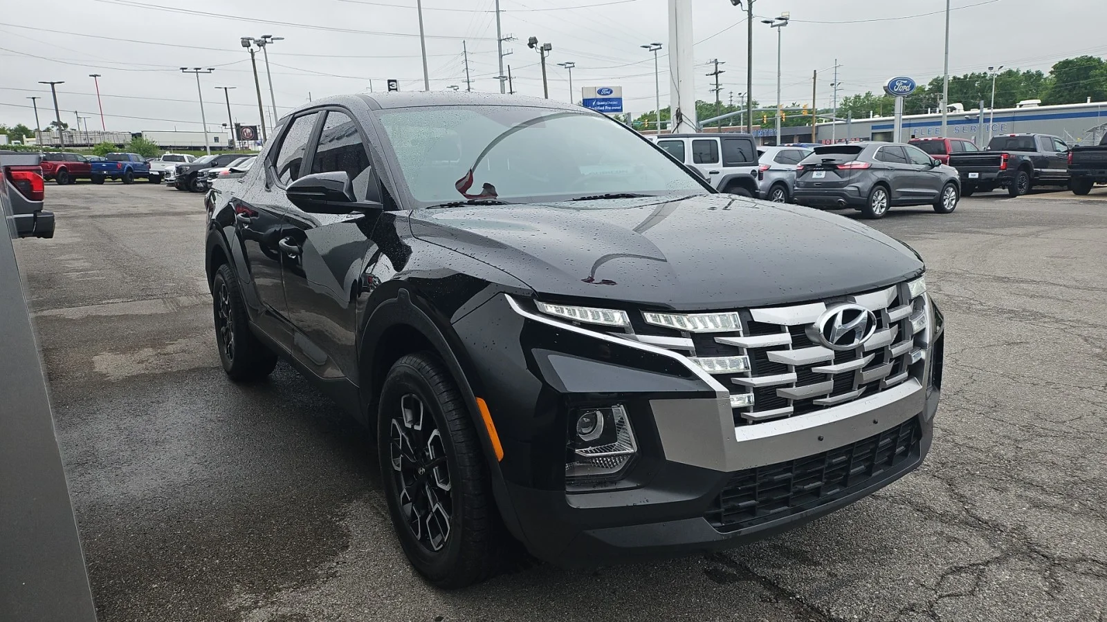 Used 2023 Black Hyundai SEL image 6