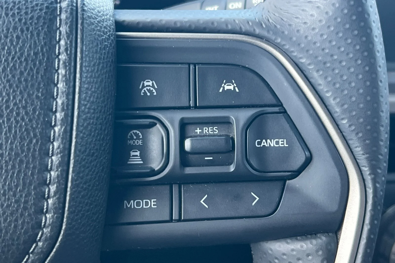 2025 Toyota 4Runner TRD Off-Road - Photo 26