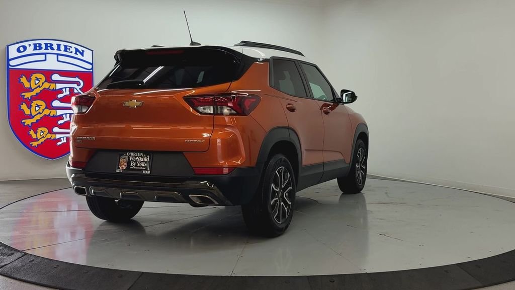 Used 2022 Orange Metallic Chevrolet ACTIV image 5