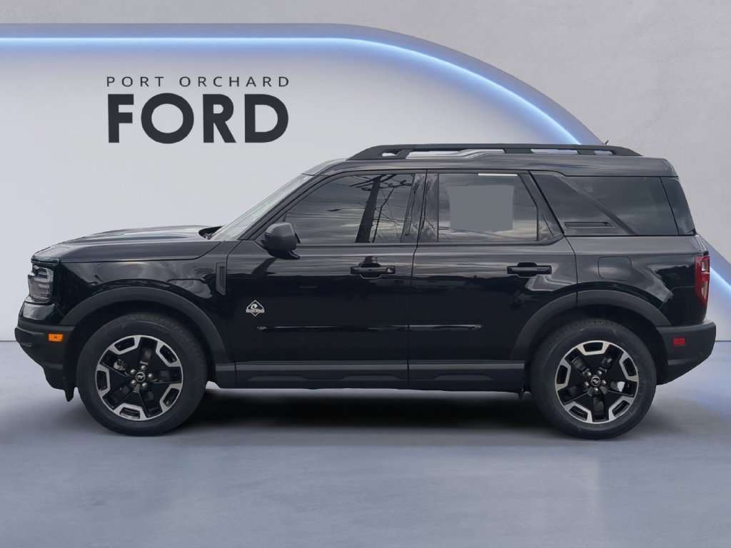 Used 2023 Shadow Black Ford Outer Banks image 3