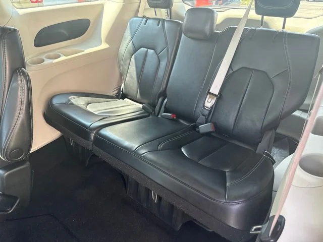 Used 2023 Gray Chrysler Touring L image 17