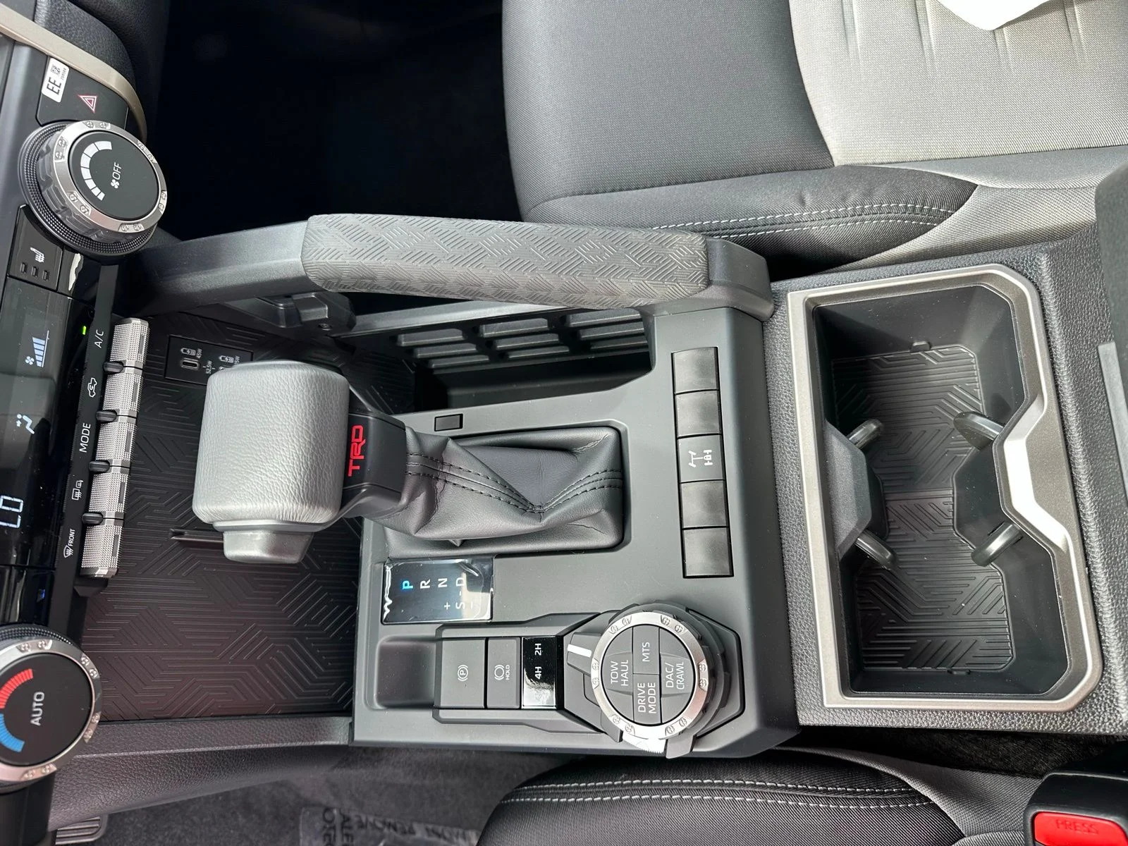 2026 Toyota Tacoma TRD Off Road - Photo 18